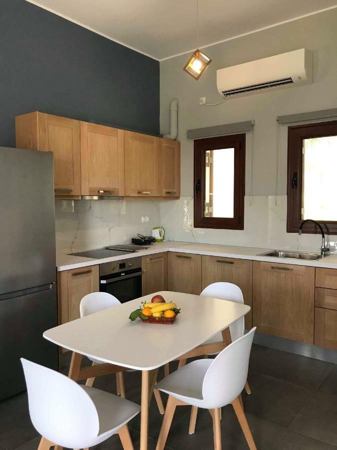 Light Blue Studios 2 Poúlithra Екстериор снимка